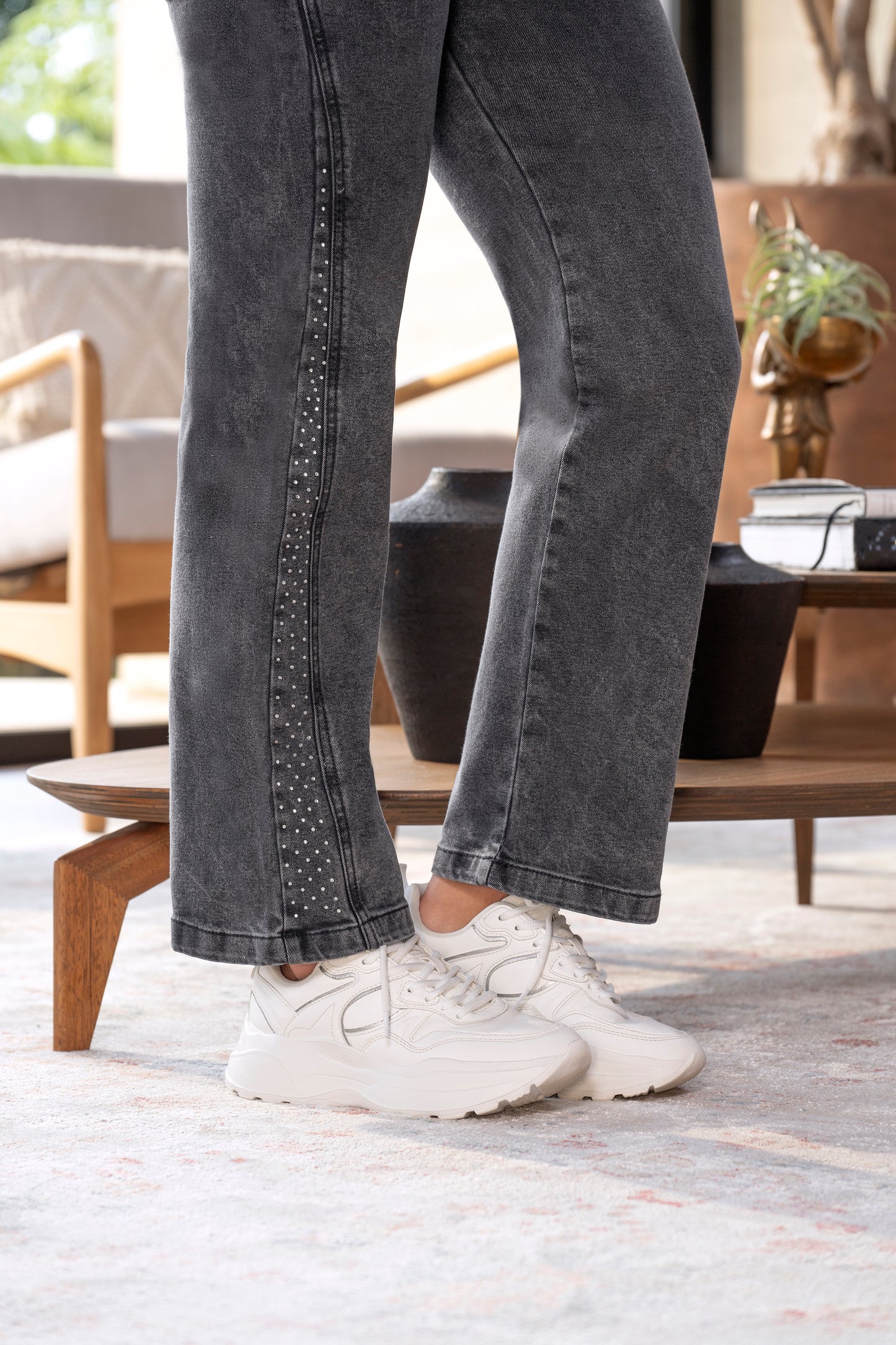 Jean Comfort Gris Indigo Licrado Bota Con Brillos Ref 2023