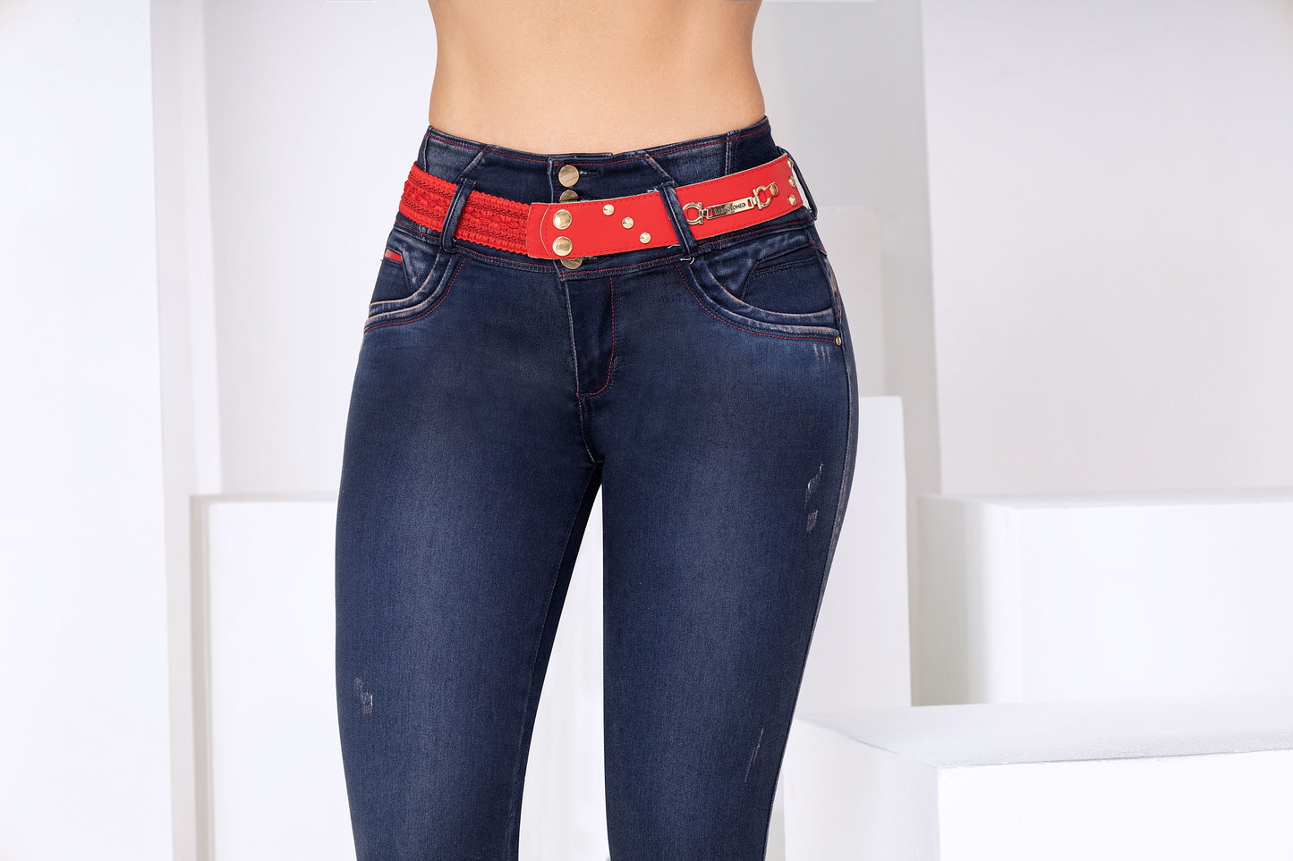 Control Abdomen-Piel de Durazno-Bota Tubo Ref 1684