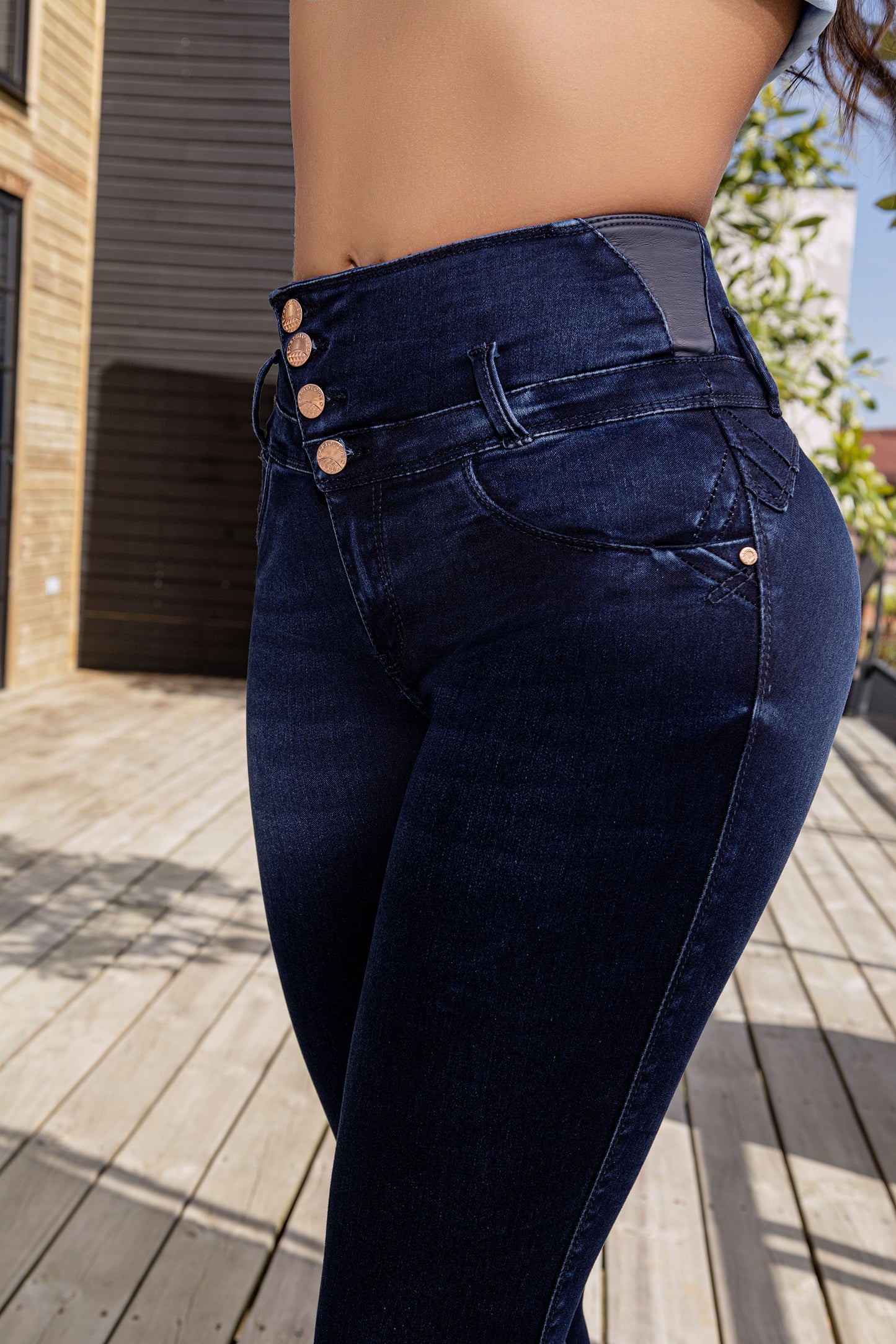 Control Abdomen-Piel de Durazno-Bota Tubo Ref 1748