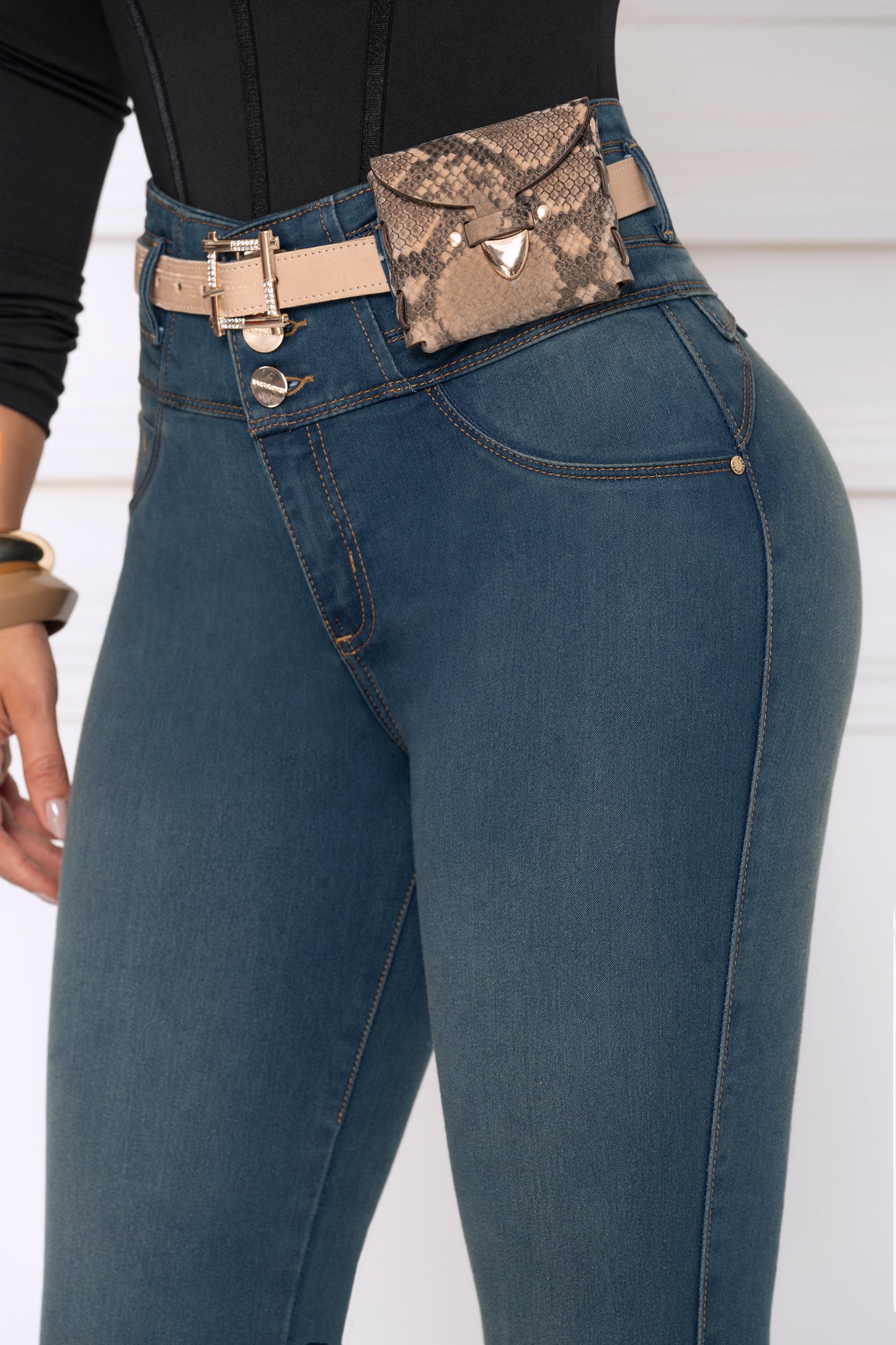 Jean Push Up Piel Durazno Bota Tubo Ref 2170