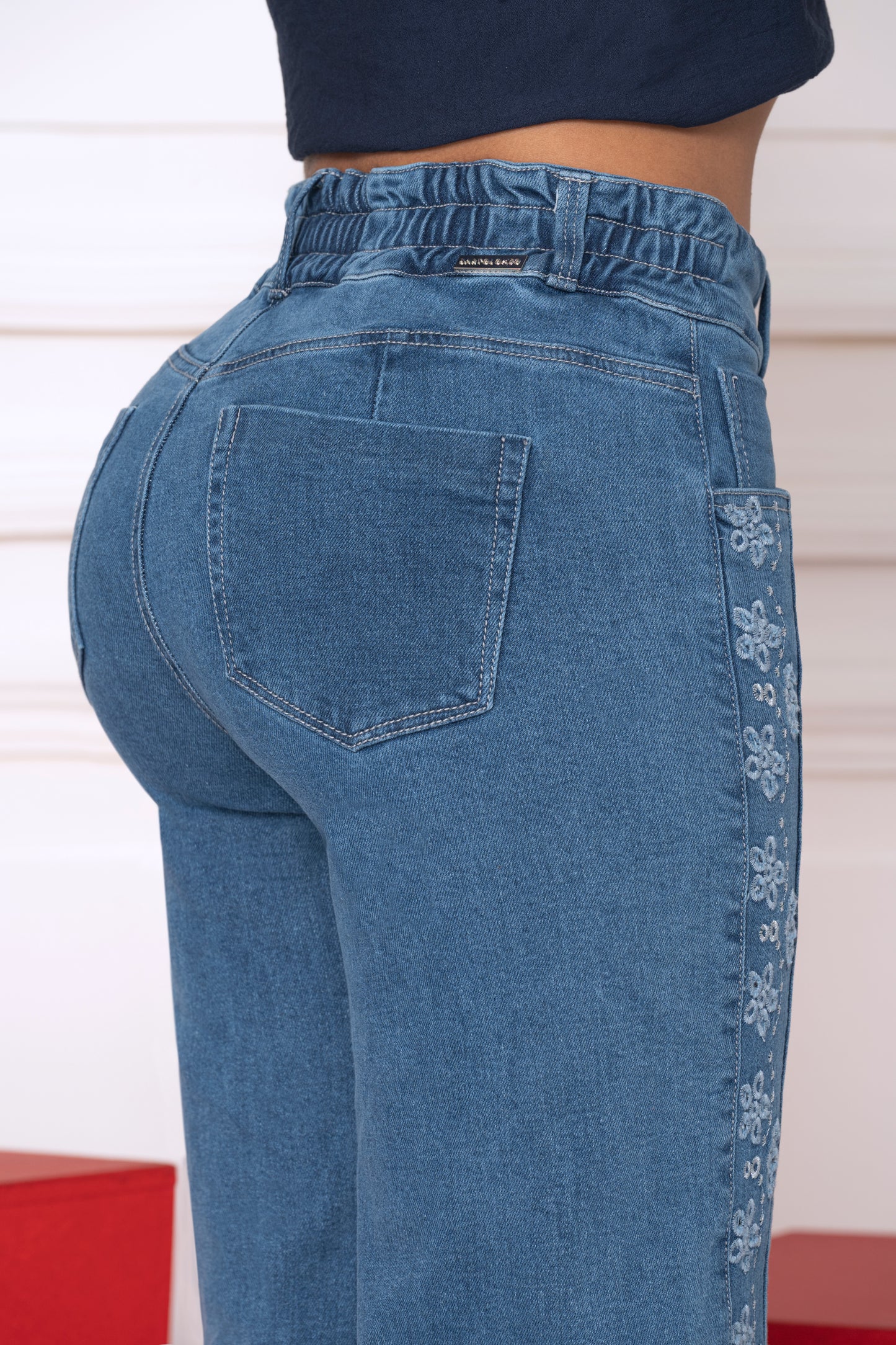 Jean Indigo Licrado Con Bordado Lateral Wide Leg Ref 2182